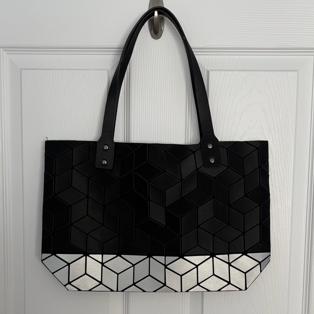Chic Black and White Geometric Tote
